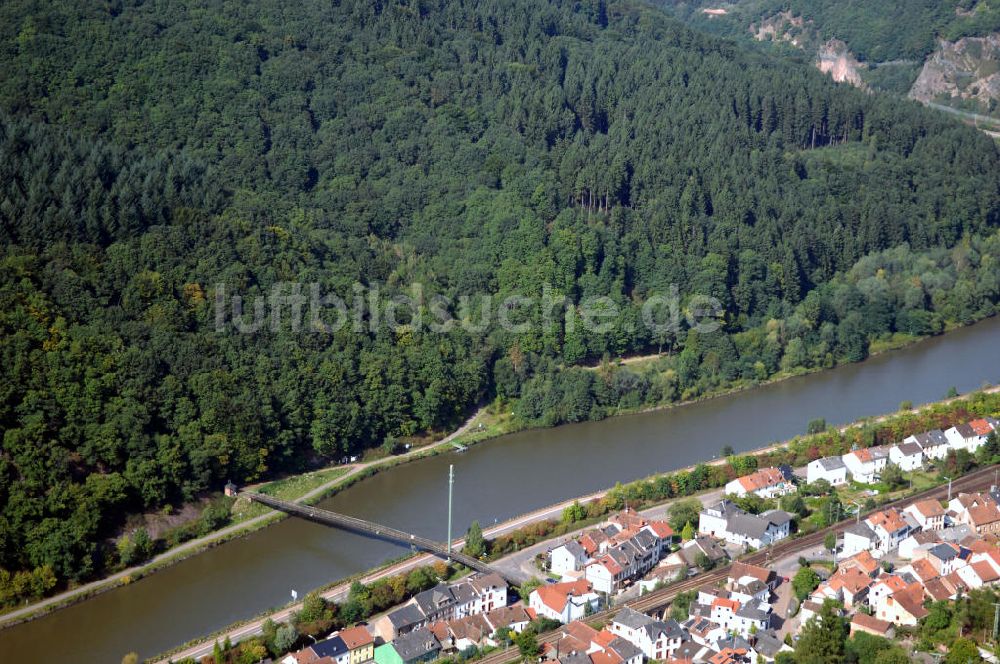 Mettlach OT Saarhölzbach von oben - Flussverlauf der Saar bei Saarhölzbach