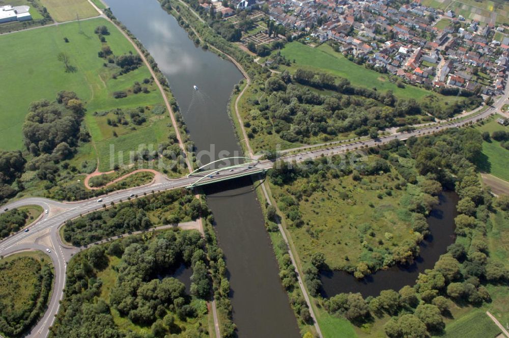 Saarlouis von oben - Flußverlauf der Saar bei Saarlouis