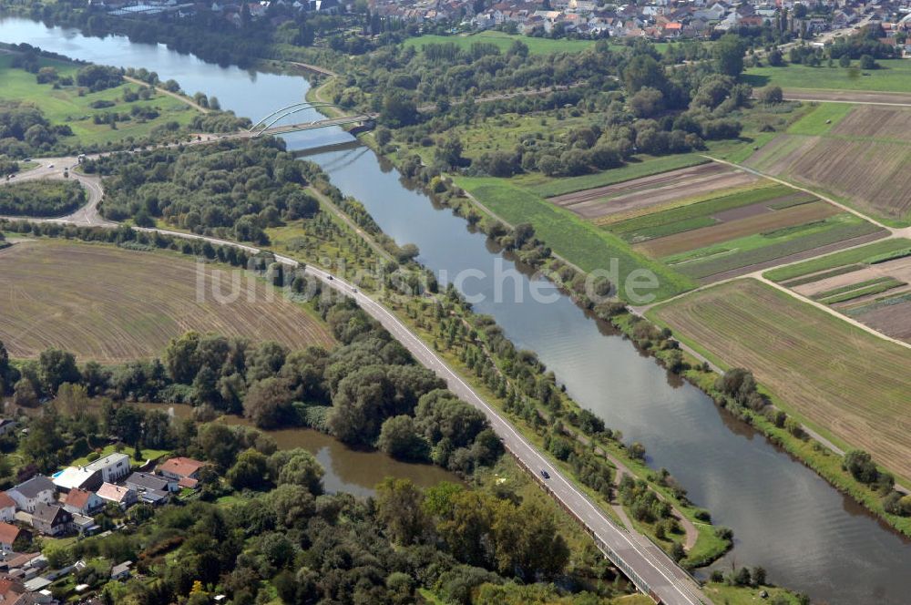 Luftbild Saarlouis - Flußverlauf der Saar bei Saarlouis