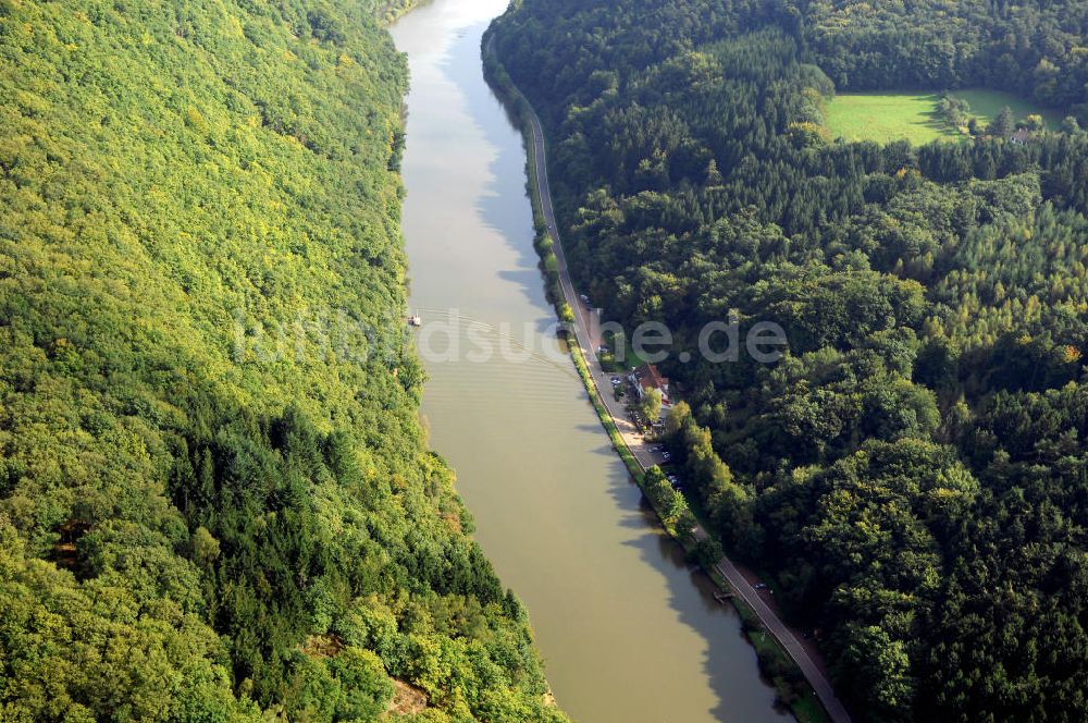 Luftbild Mettlach OT Keuchingen - Flussverlauf der Saar an der Saarschleife