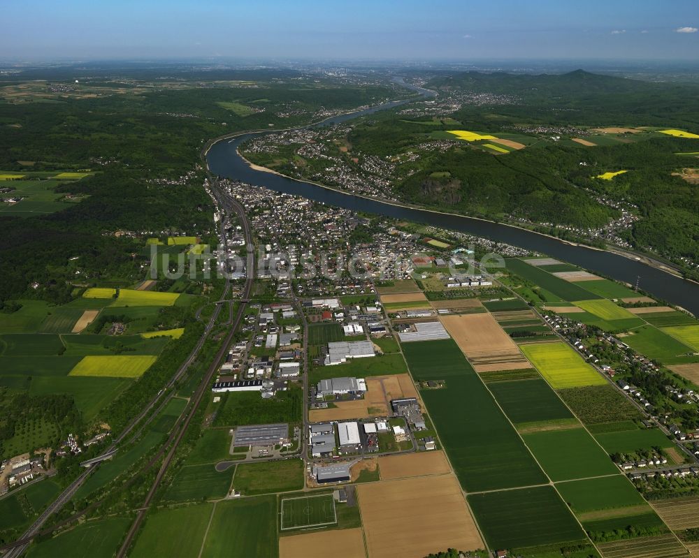 Luftaufnahme Remagen - Flußverlauf am Ufer des Rhein in Remagen im Bundesland Rheinland-Pfalz