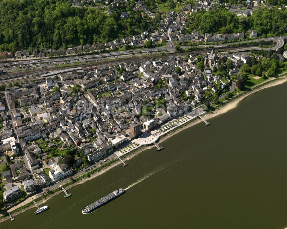 Remagen aus der Vogelperspektive: Flußverlauf am Ufer des Rhein in Remagen im Bundesland Rheinland-Pfalz