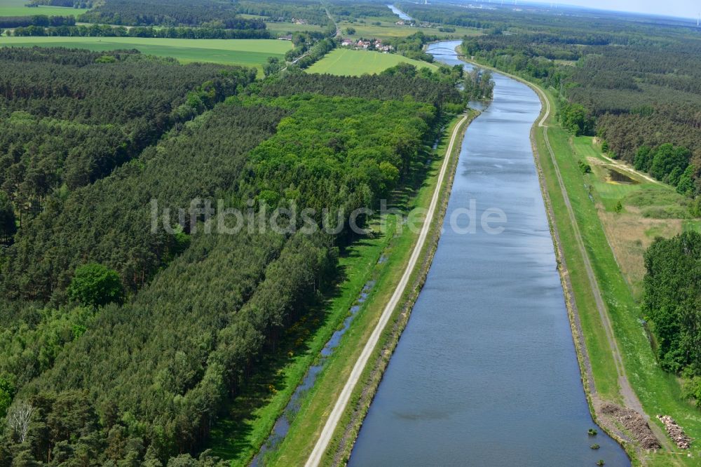 Wusterwitz aus der Vogelperspektive: Flussverlauf zwischen Wusterwitz und Kade im Bundesland Brandenburg und Sachsen-Anhalt