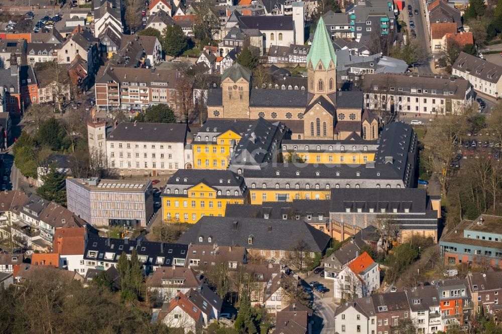 Essen von oben - Folkwang Universität der Künste im Stadtteil Werden in Essen im Bundesland Nordrhein-Westfalen