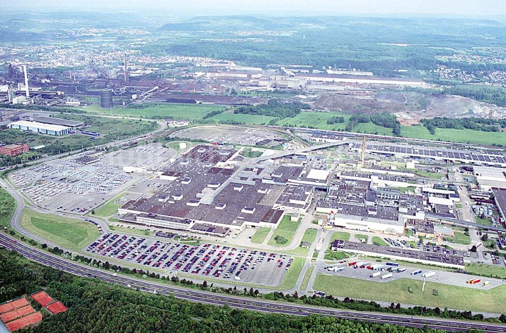 Saarlouis von oben - FORD- Autowerke in Saarlouis. Datum: 26.05.2003