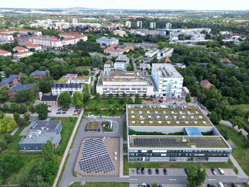 Luftbild Halle (Saale) - Forschungs- Gebaude und Bürokomplex Kompetenzzentrum für mRNA-Wirkstoffe in Halle (Saale) im Bundesland Sachsen-Anhalt, Deutschland