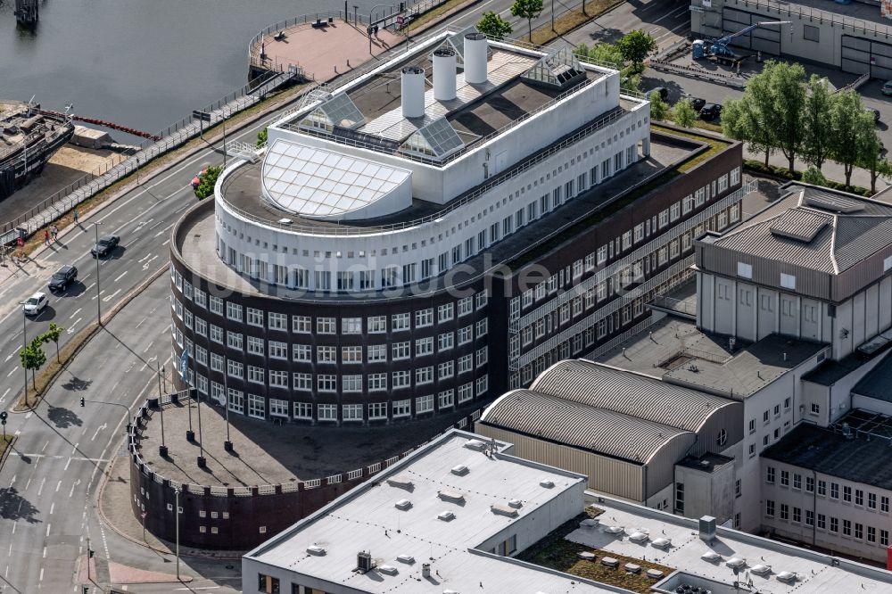 Bremerhaven von oben - Forschungs- Gebäude und Bürokomplex Alfred-Wegener-Institut, Helmholtz-Zentrum für Polar- und Meeresforschung (AWI) in Bremerhaven im Bundesland Bremen, Deutschland