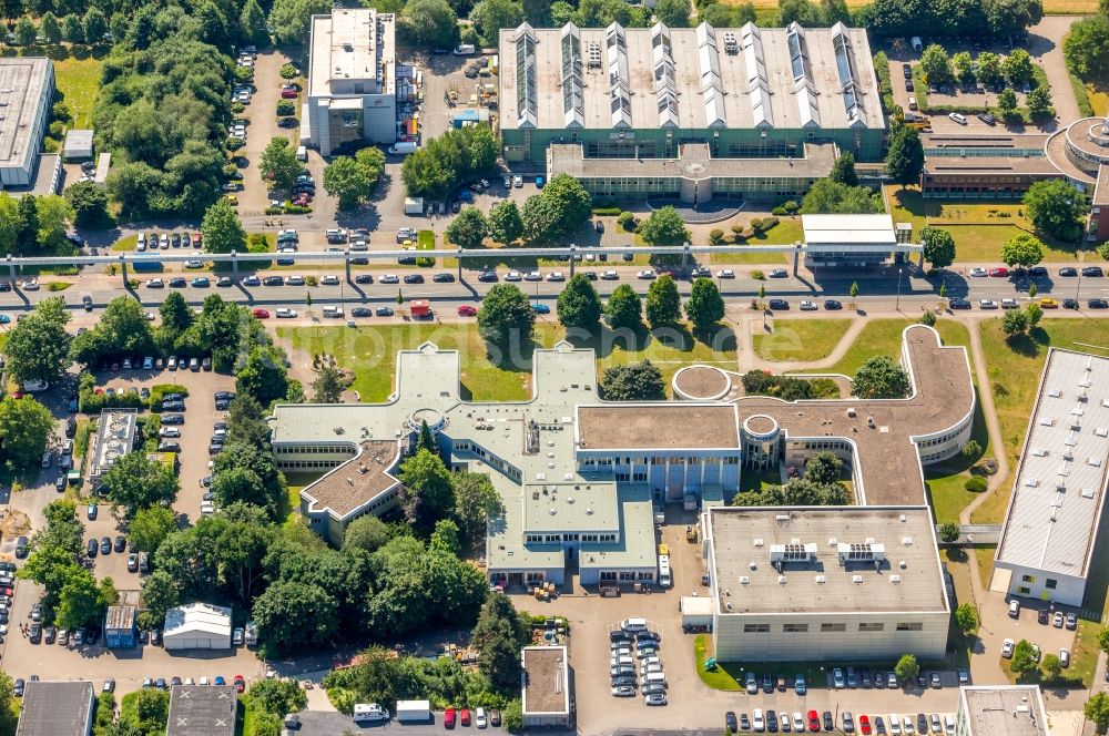 Dortmund aus der Vogelperspektive: Forschungs- Gebäude und Bürokomplex Fraunhofer-Institut für Materialfluss und Logistik in Dortmund im Bundesland Nordrhein-Westfalen, Deutschland