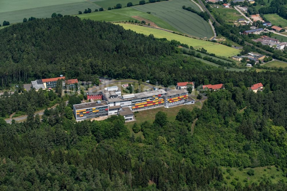 Münnerstadt von oben - Forschungs- Gebäude und Bürokomplex Remeo Center Münnerstadt in Münnerstadt im Bundesland Bayern, Deutschland