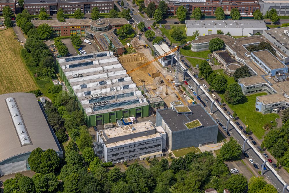 Dortmund aus der Vogelperspektive: Forschungs- Gebäude und Bürokomplex am Technologiezentrum Dortmund in Dortmund im Bundesland Nordrhein-Westfalen, Deutschland