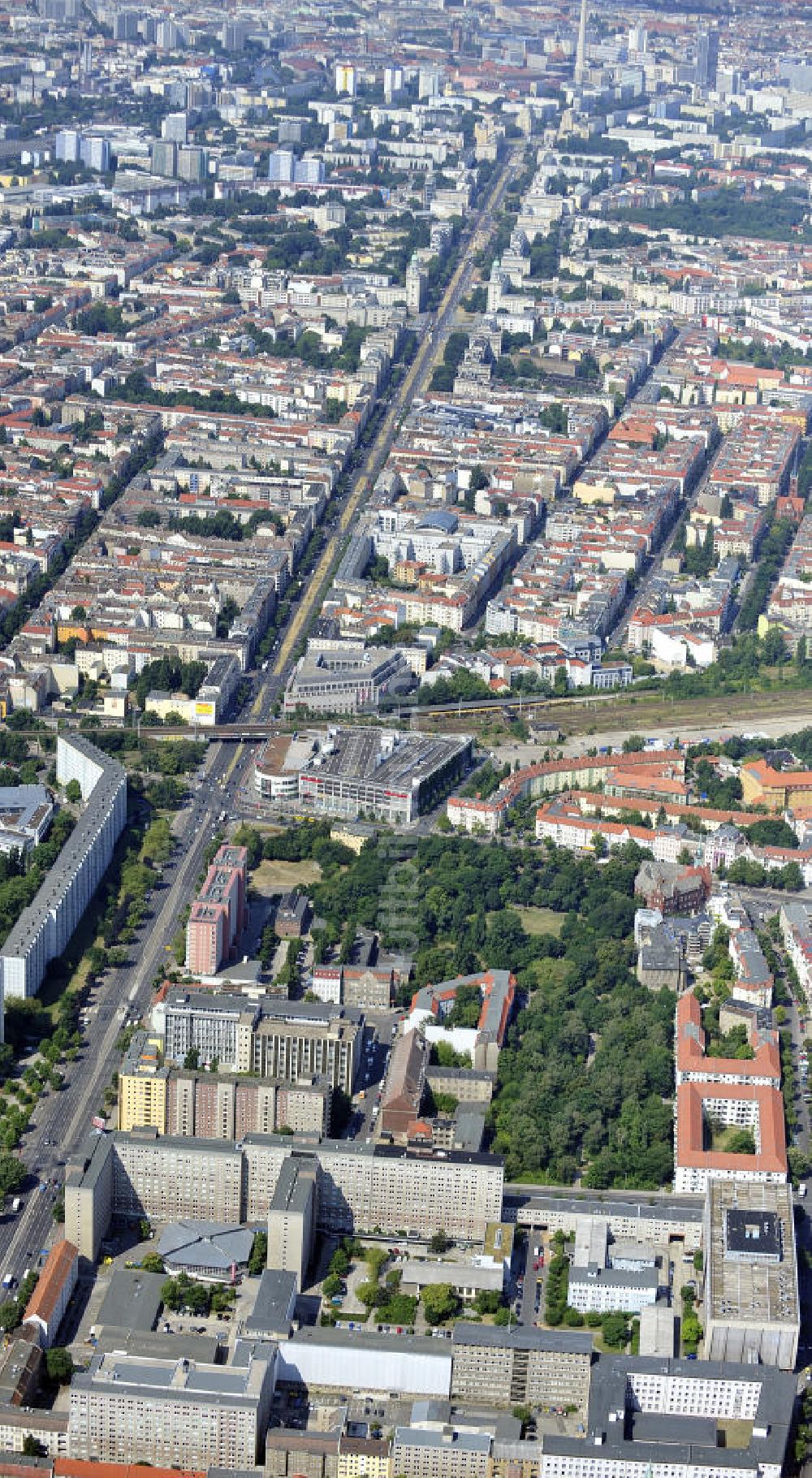 Luftaufnahme Berlin - Forschungs- und Gedenkstätte der ehemaligen Zentrale des Ministeriums für Staatssicherheit