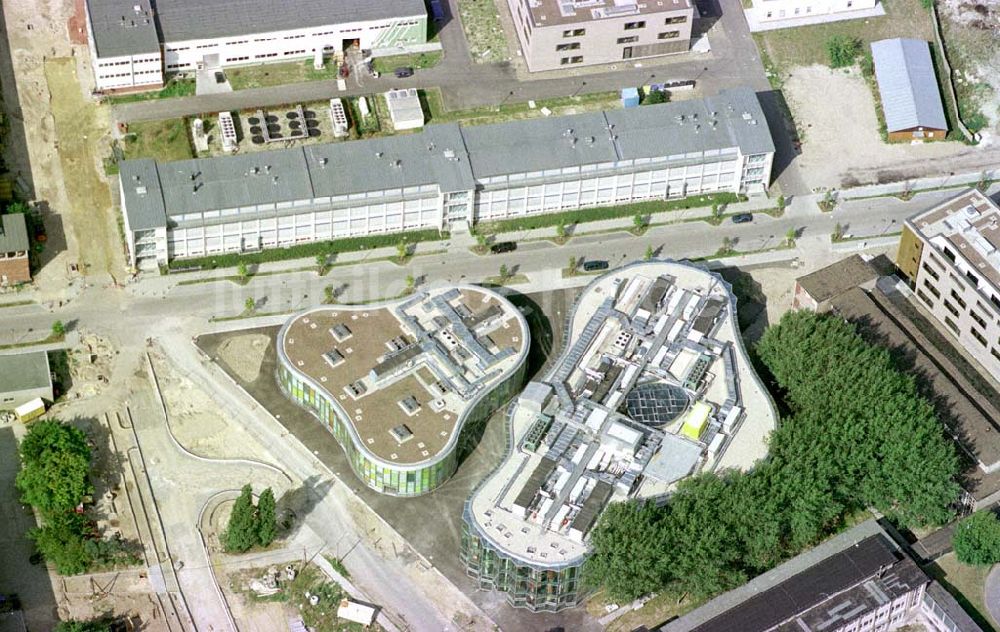 Luftaufnahme Berlin-Adlershof - Forschungs- und Gewerbeentwicklungsgebiet WISTAS in Berlin-Adlershof an der Rudower Chaussee.