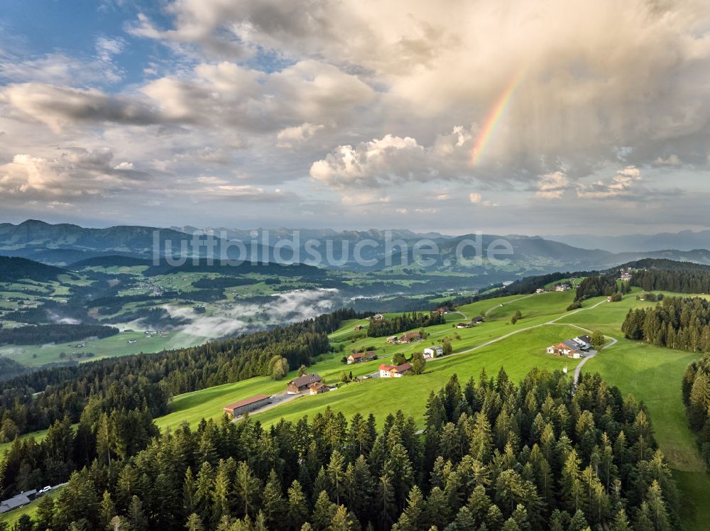 Luftaufnahme Sulzberg - Forstgebiete in einem Waldgebiet mit Wiesenlandschaft in Sulzberg in Vorarlberg, Österreich