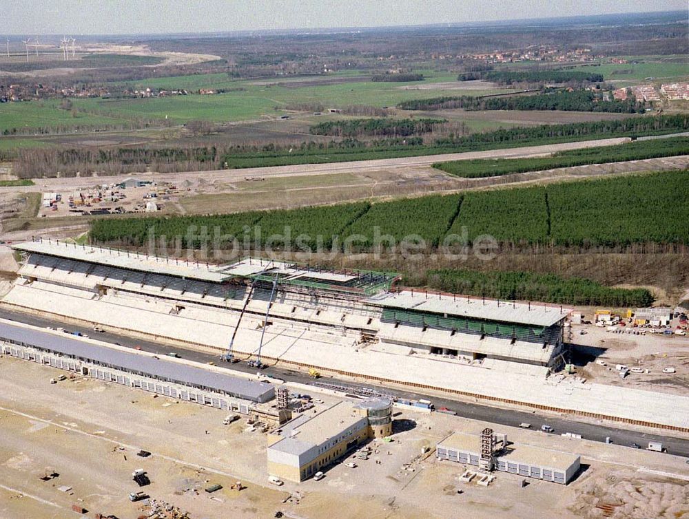 Luftbild Klettwitz bei Schwarzheide / Brandenburg - Fortgeschrittene Baustelle des LAUSITZ-Ringes in Klettwitz an der Autobahn Berlin - Dresden.