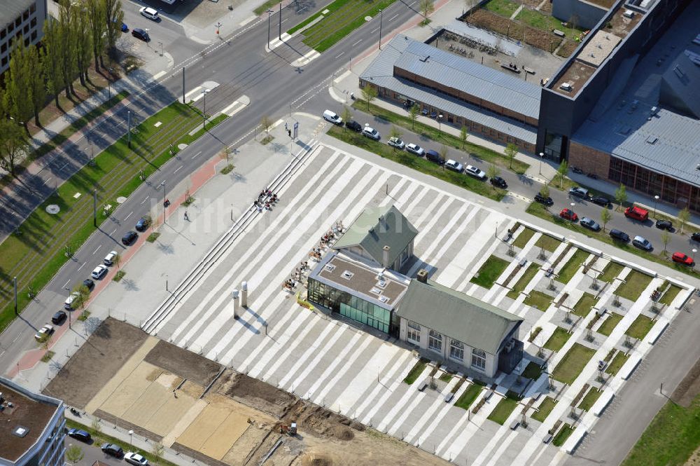 Berlin aus der Vogelperspektive: Forumsplatz Adlershof