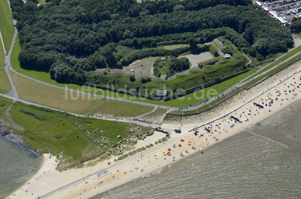 Luftaufnahme Cuxhaven - Fragmente der Festungsanlage Fort Kugelbake in Döse im Bundesland Niedersachsen