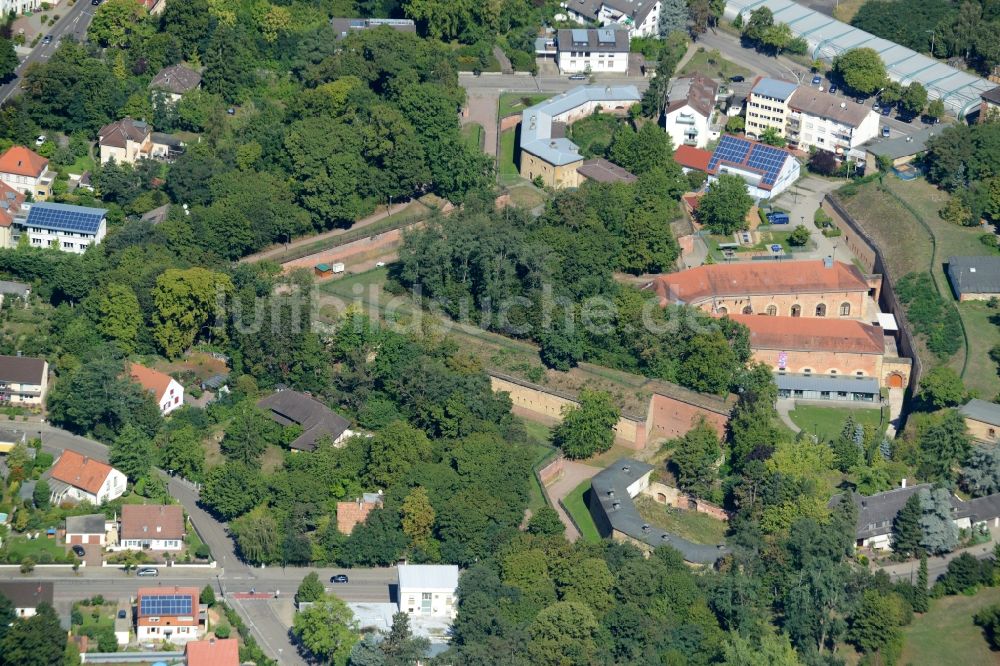 Germersheim aus der Vogelperspektive: Fragmente der Festungsanlage und Gebäude der Städtische Musikschule und Musikakademie in Germersheim im Bundesland Rheinland-Pfalz