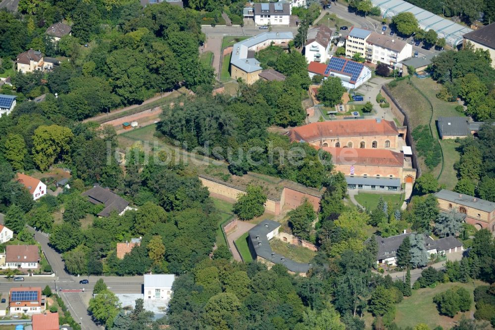 Luftbild Germersheim - Fragmente der Festungsanlage und Gebäude der Städtische Musikschule und Musikakademie in Germersheim im Bundesland Rheinland-Pfalz