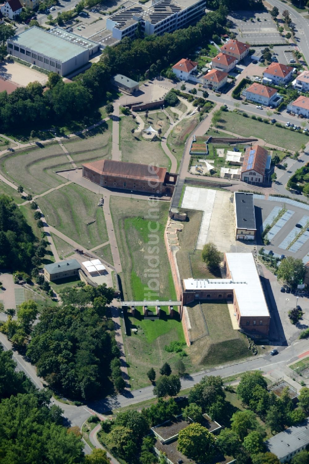 Germersheim von oben - Fragmente der Festungsanlage in Germersheim im Bundesland Rheinland-Pfalz