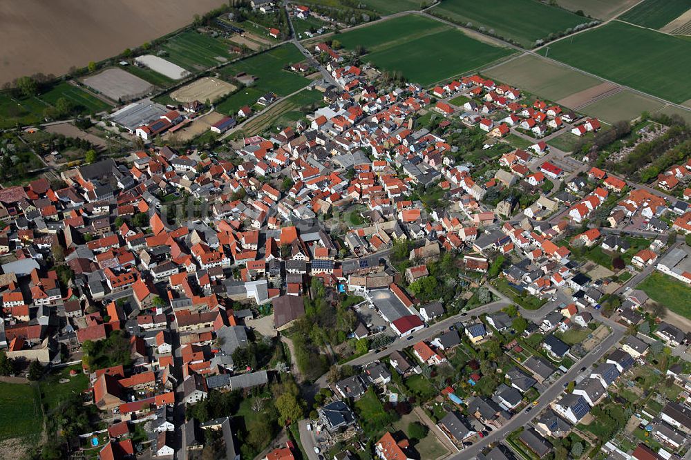 Framersheim von oben - Framersheim, eine Ortsgemeinde im Landkreis Alzey-Worms in Rheinland-Pfalz