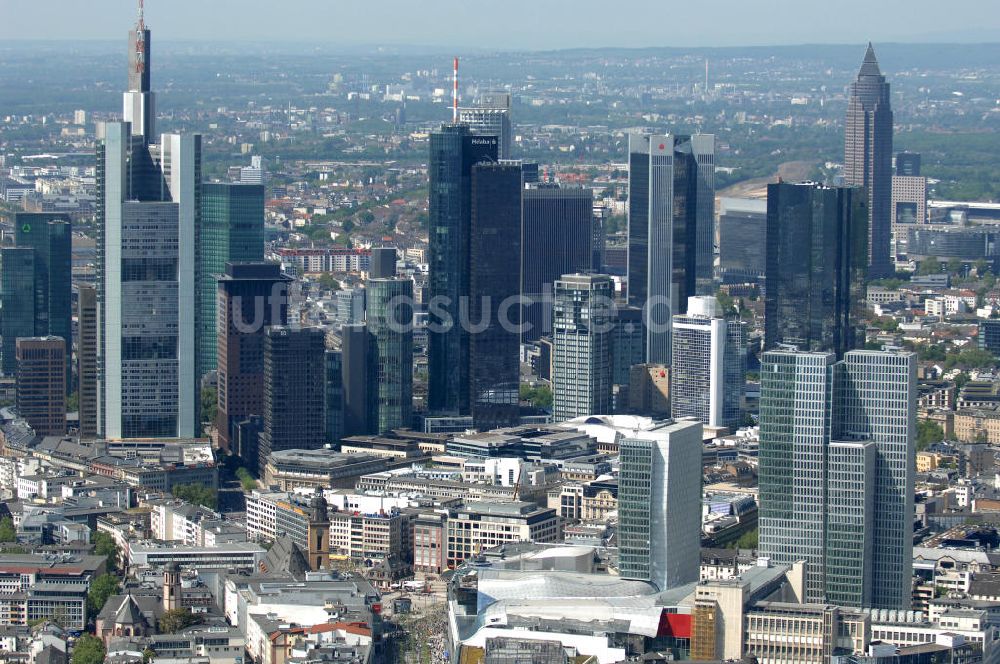 Luftaufnahme Frankfurt am Main - Frankfurter Skyline mit dem Palais Quartier