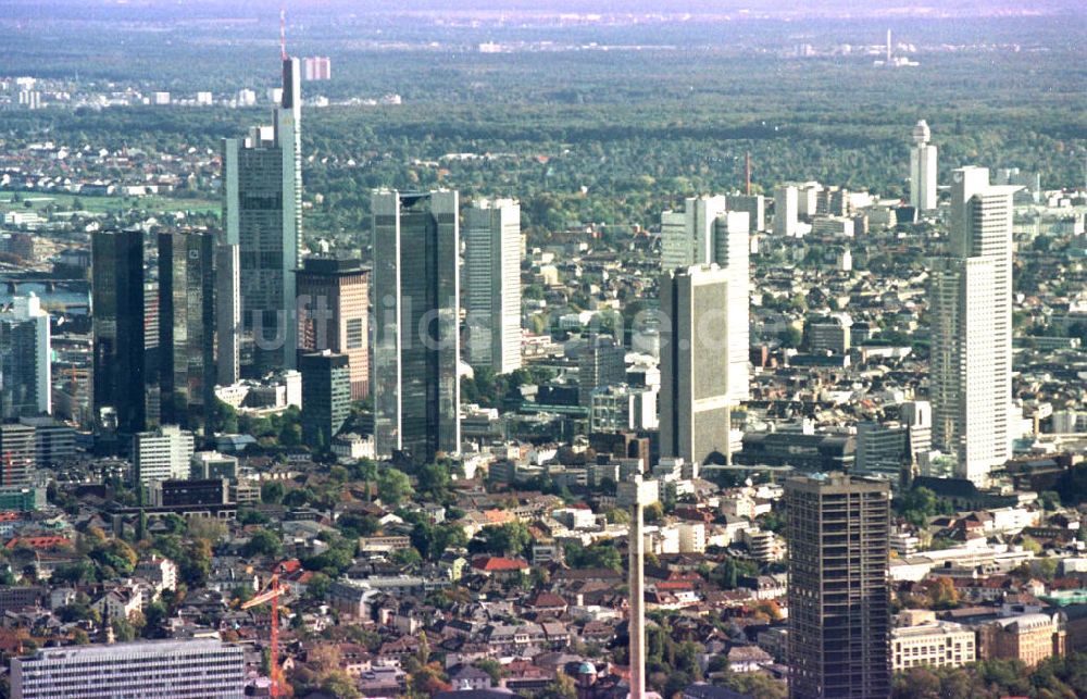 Frankfurt am Main aus der Vogelperspektive: Frankfurter Stadtzentrum mit Bankenzentrum