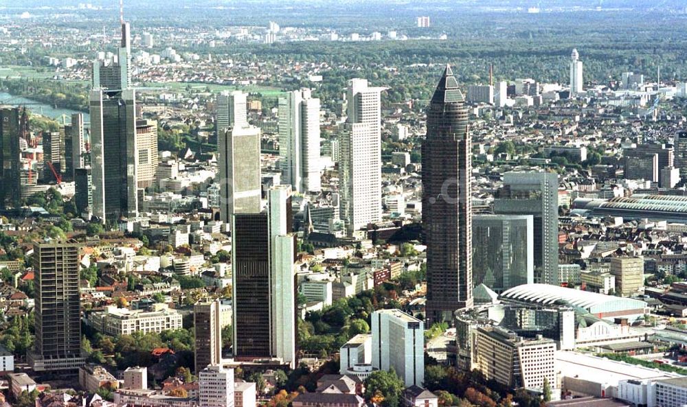 Frankfurt am Main aus der Vogelperspektive: Frankfurter Stadtzentrum mit Bankenzentrum