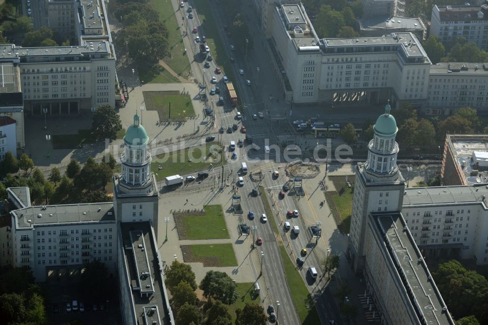 Luftbild Berlin - Frankfurter Tor im Ortsteil Friedrichshain in Berlin