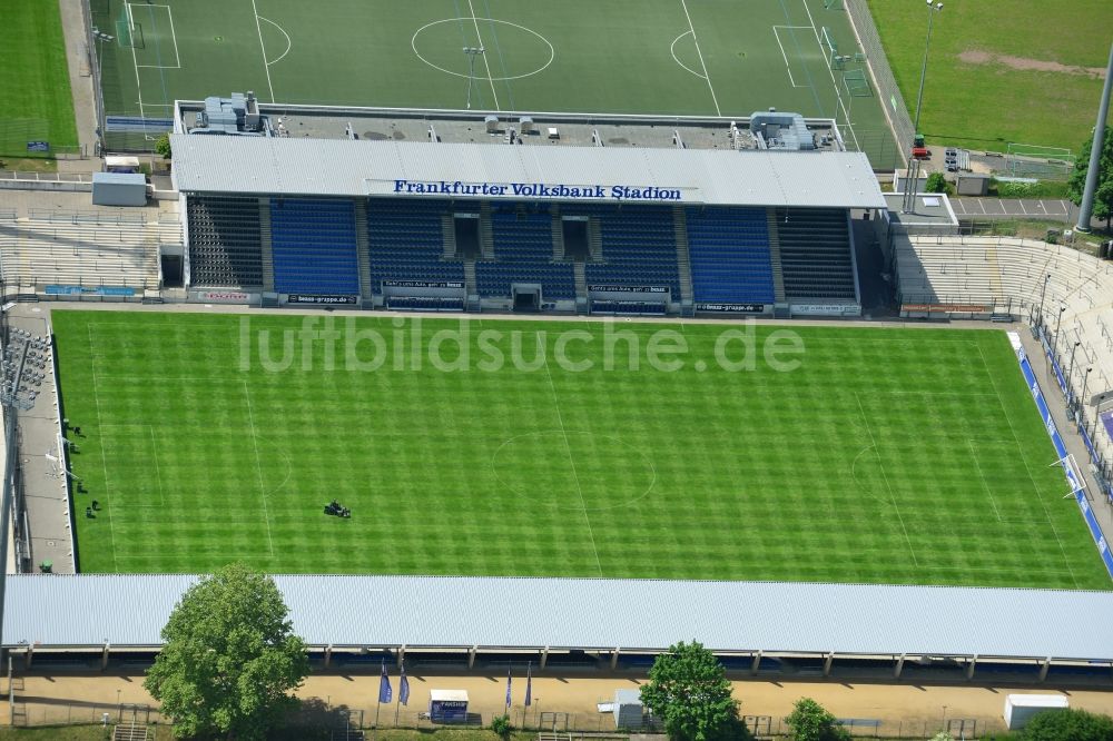 Luftaufnahme Frankfurt am Main - Frankfurter Volksbank-Stadion in Frankfurt am Main im Bundesland Hessen