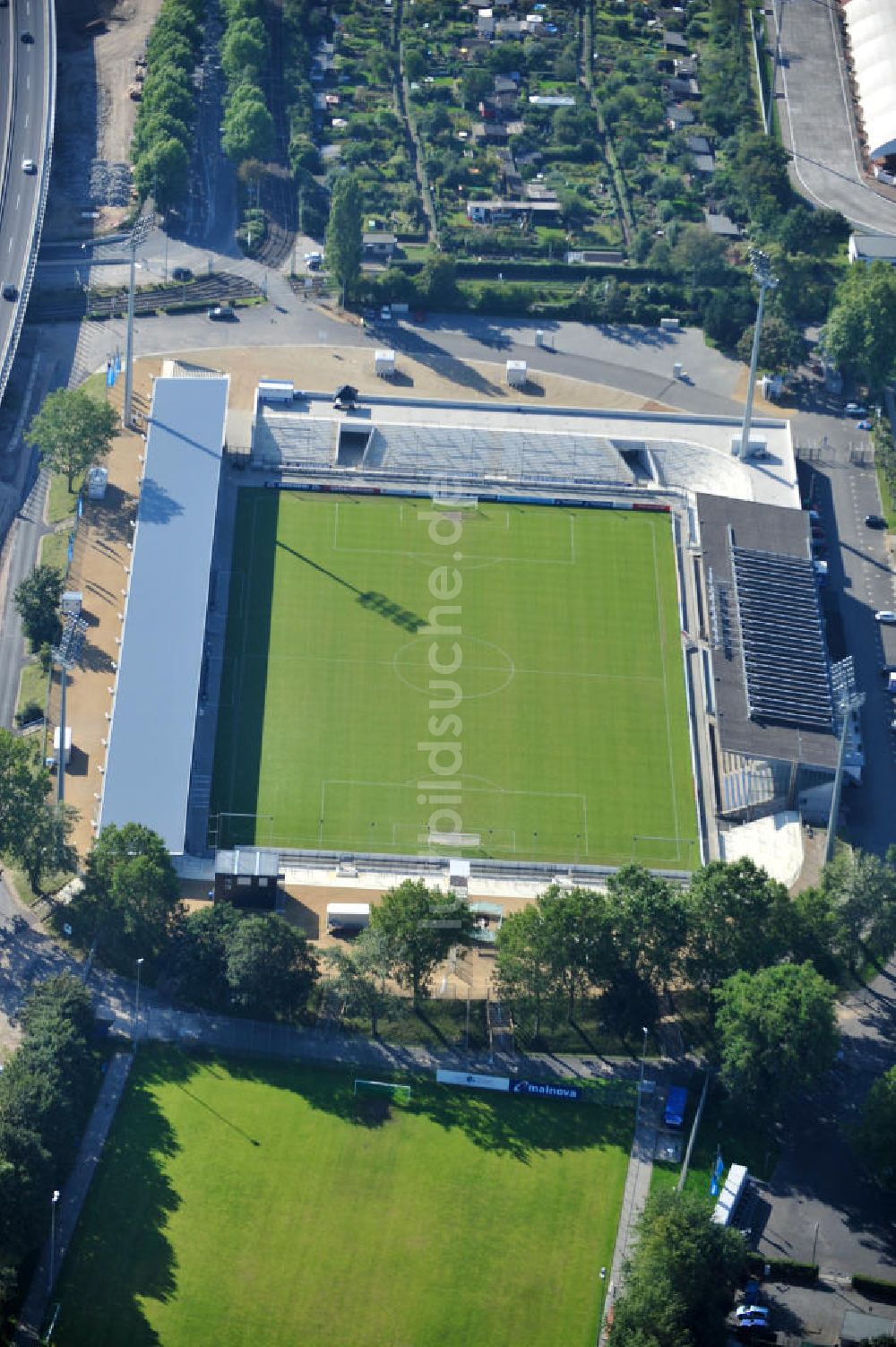 Luftbild Frankfurt am Main - Frankfurter Volksbank-Stadion (vormals Stadion Am Bornheimer Hang)