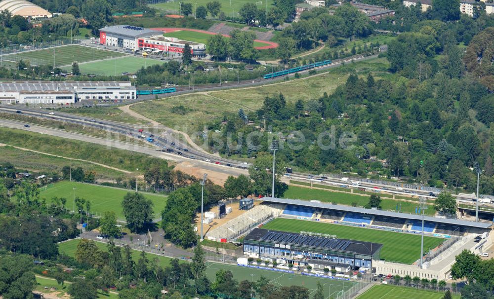 Luftaufnahme Frankfurt am Main - Frankfurter Volksbank-Stadion (vormals Stadion Am Bornheimer Hang)