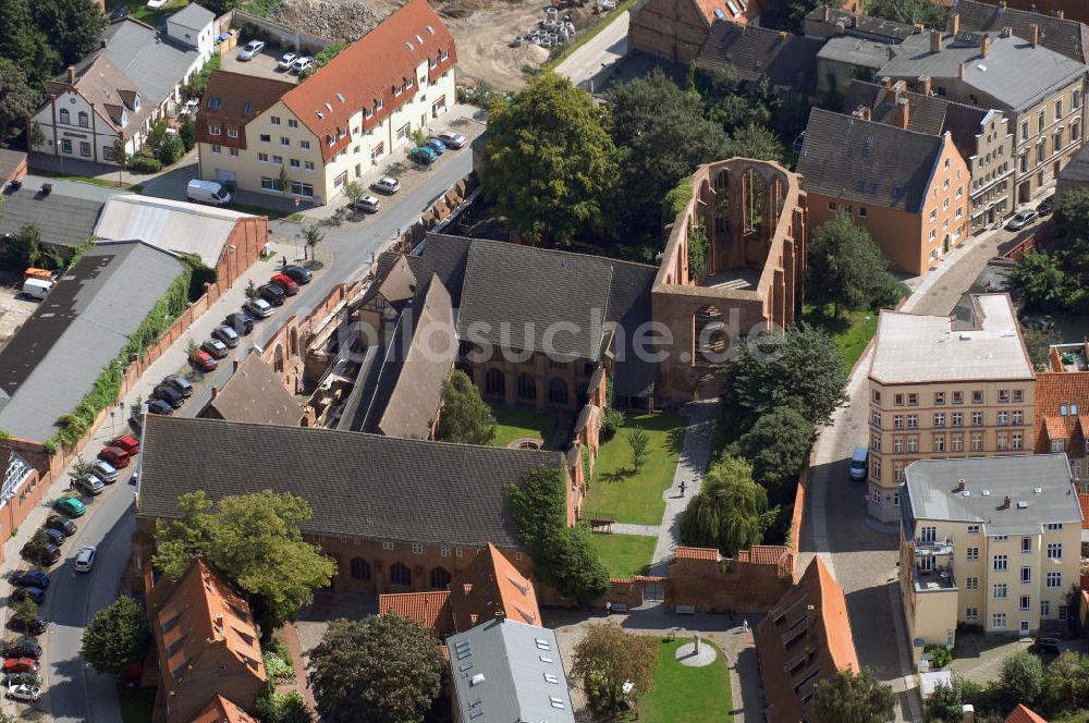 Luftaufnahme STRALSUND - Franziskanerkloster St. Johannis in der Hansestadt Stralsund