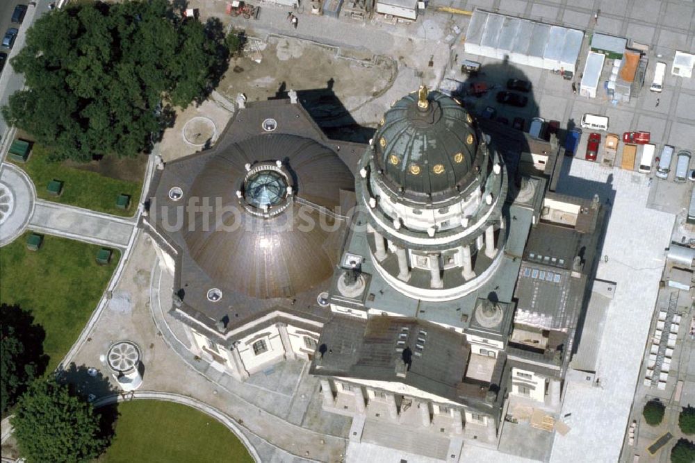 Luftbild Berlin / Mitte - Französischer Dom am Gendarmenmarkt in Berlin Mitte 1995