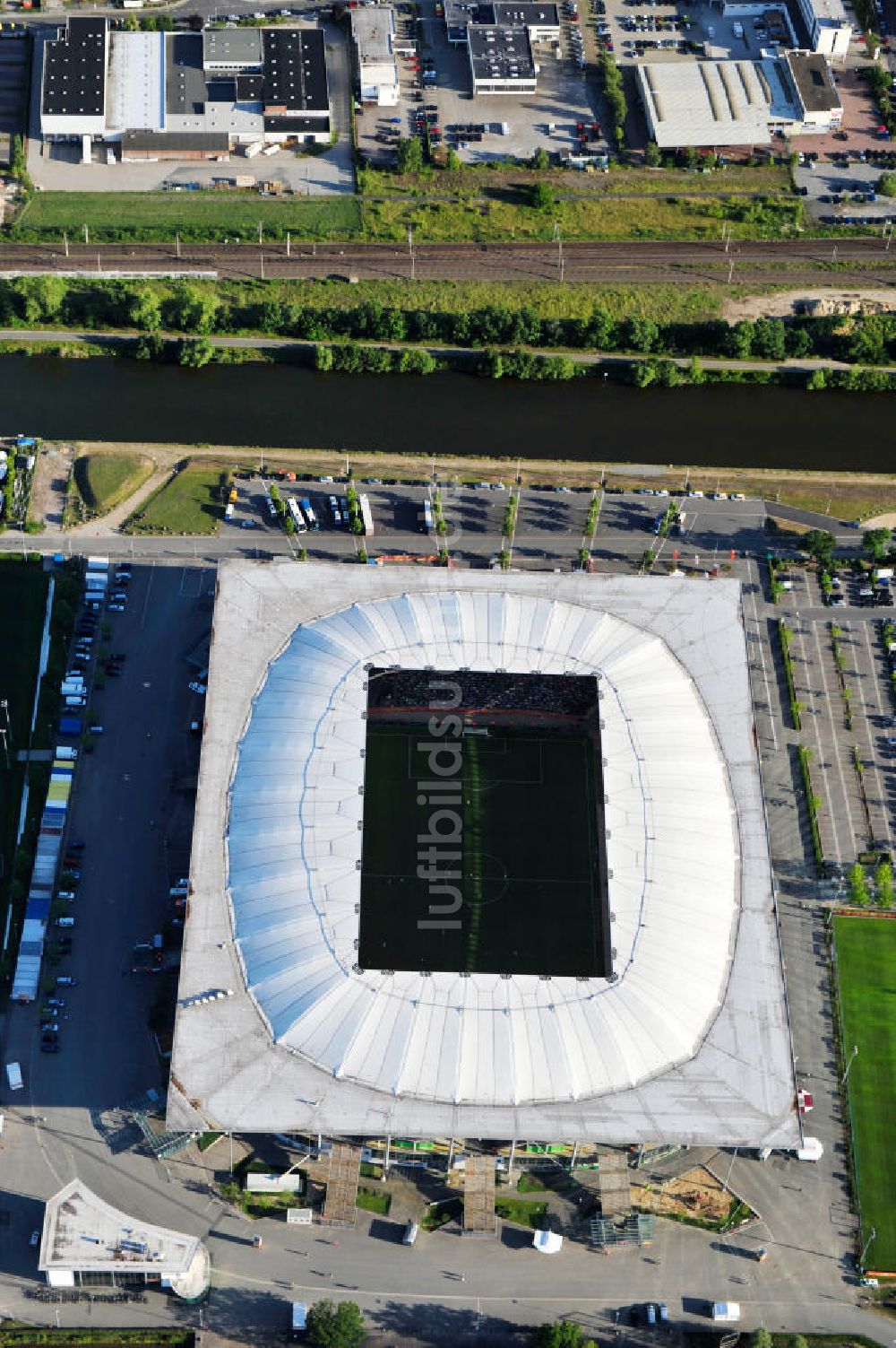 Luftaufnahme Wolfsburg - Frauen WM-Stadion Volkswagen Arena bzw. Arena im Allerpark Wolfsburg