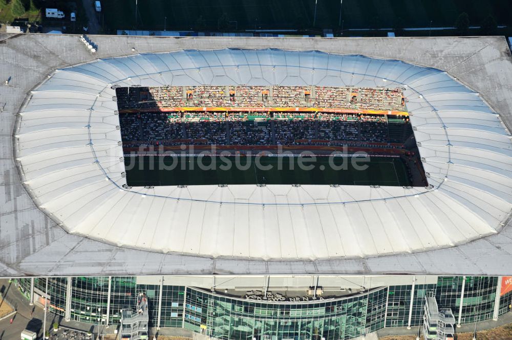 Wolfsburg von oben - Frauen WM-Stadion Volkswagen Arena bzw. Arena im Allerpark Wolfsburg