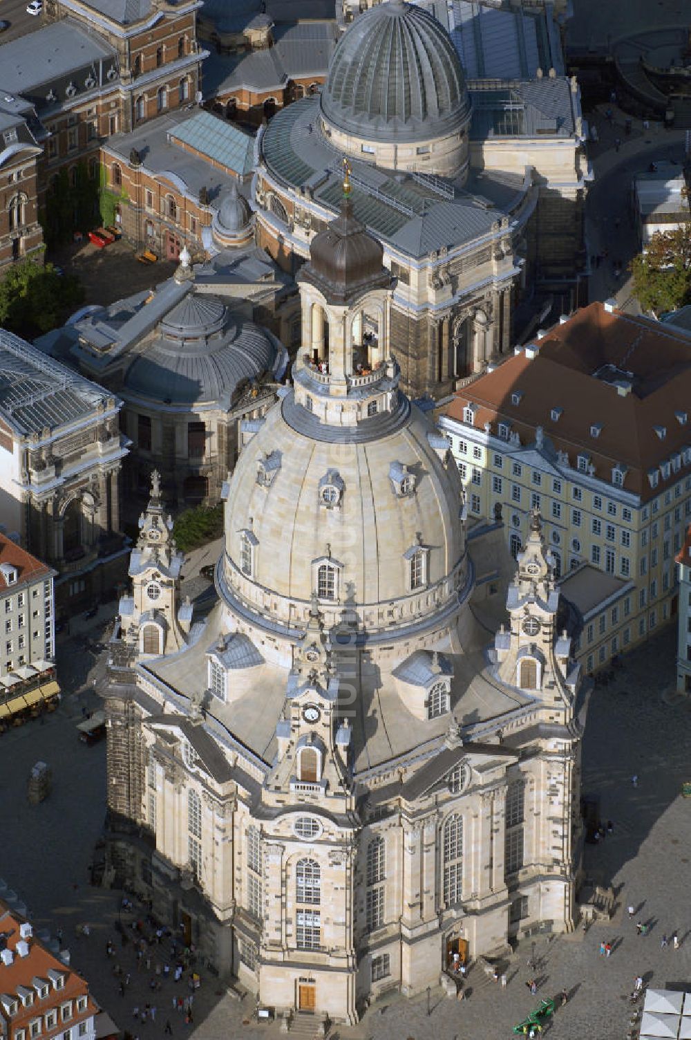 DRESDEN aus der Vogelperspektive: Frauenkirche Dresden