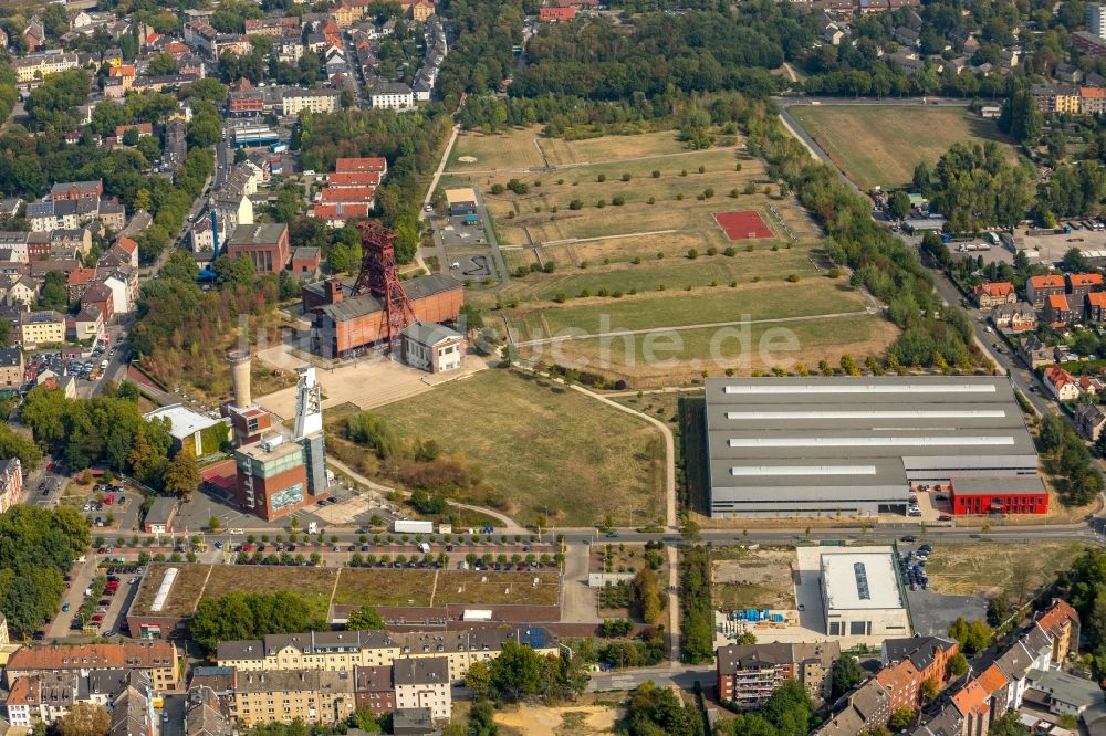 Luftbild Gelsenkirchen - Förderanlagen und Bergbau- Schacht- Anlagen am Förderturm er ehemaligen Zeche Consolidation 3 in Gelsenkirchen im Bundesland Nordrhein-Westfalen, Deutschland