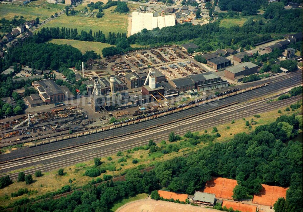 Luftbild Oberhausen - Förderanlagen und Bergbau- Schacht- Anlagen am Förderturm der Schachtanlage Sterkrade 1/2 in Oberhausen im Bundesland Nordrhein-Westfalen