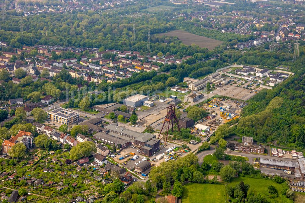 Wanne-Eickel von oben - Förderanlagen und Bergbau- Schacht- Anlagen am Förderturm Zeche Pluto 2/3/7 in Wanne-Eickel im Bundesland Nordrhein-Westfalen, Deutschland