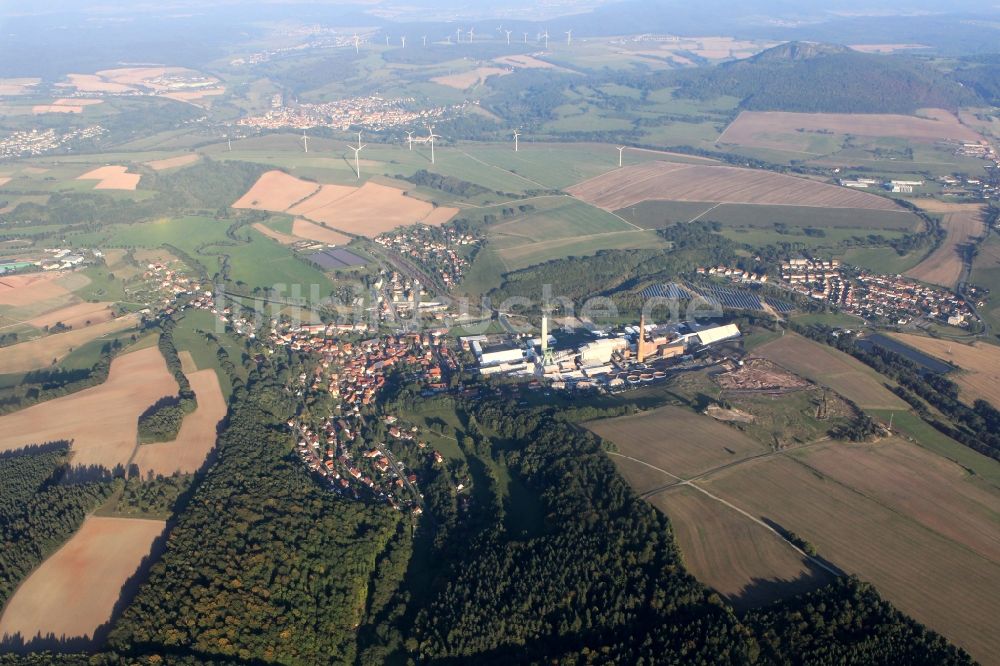 Luftaufnahme Unterbreizbach - Förderturm und Eingang des Bergwerkes der K&S AG am Schacht in Unterbreizbach in Thüringen