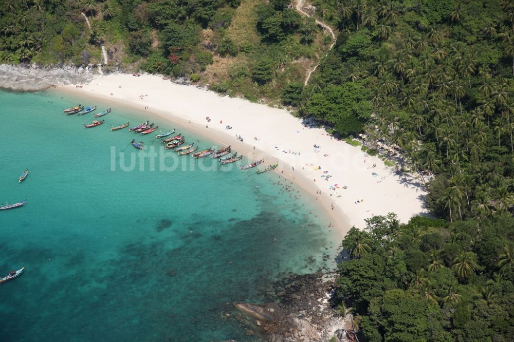 Patong von oben - Freedom Beach bei Patong auf der Insel Phuket in Thailand