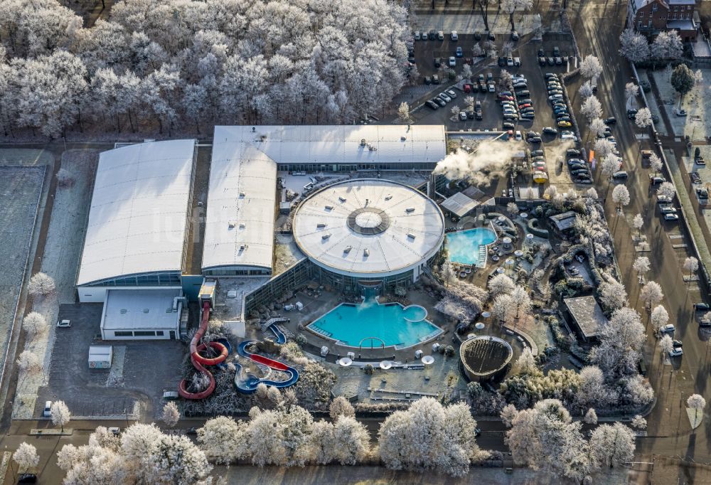 Hamm aus der Vogelperspektive: Freibad der Erlebnistherme Maximare Bad Hamm GmbH in Hamm im Bundesland Nordrhein-Westfalen