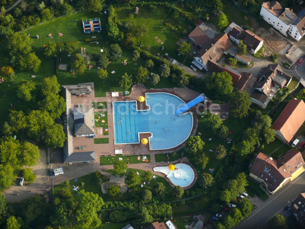 Freiburg im Breisgau aus der Vogelperspektive: Freibad St. Georgen in Freiburg, Baden-Württemberg