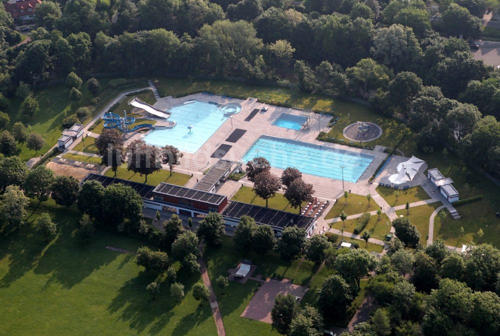 Luftbild Erfurt - Freibad - Nordbad- in Erfurt im Bundesland Thüringen