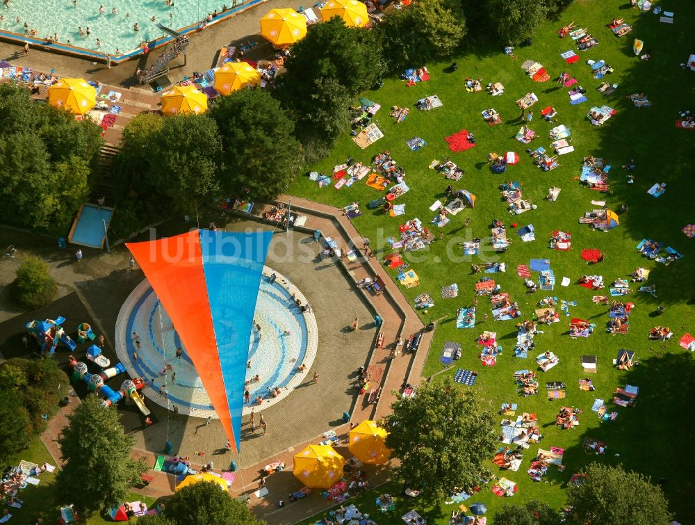 Luftbild Gelsenkirchen - Freibad Sport-Paradies in Gelsenkirchen im Bundesland Nordrhein-Westfalen