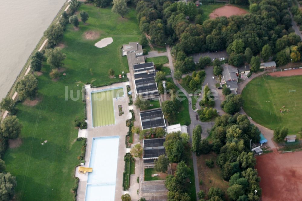 Luftaufnahme Wiesbaden - Freibad in Wiesbaden im Bundesland Hessen