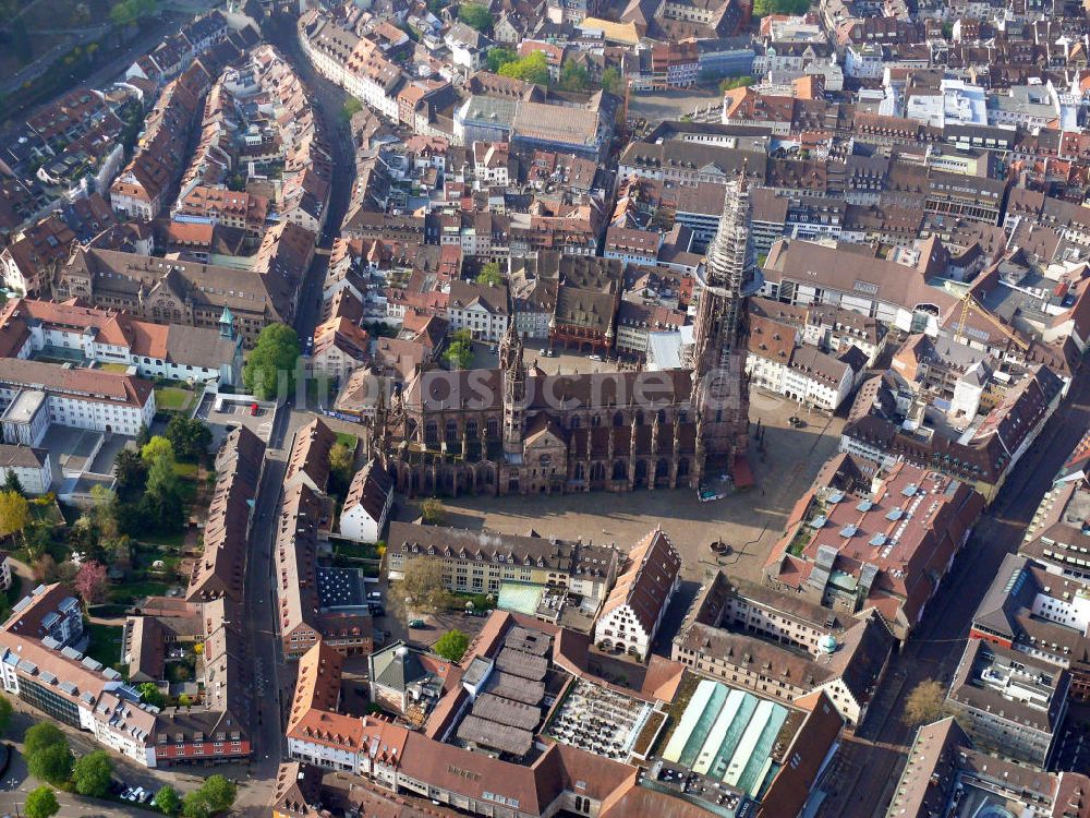 Freiburg aus der Vogelperspektive: Freiburger Münster