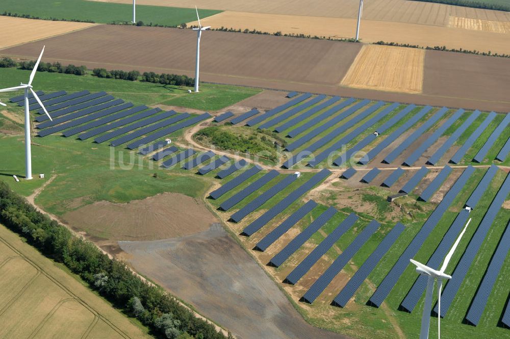 Eckolstädt von oben - Freifeld-Solarkraftwerk in Eckolstädt / Thüringen