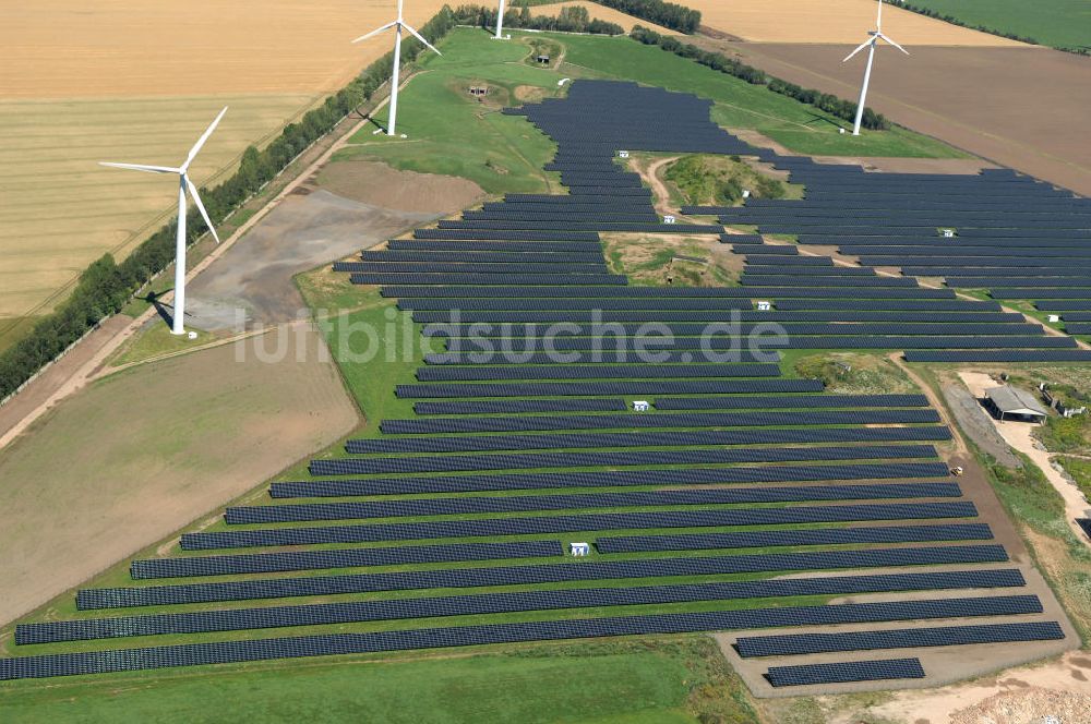 Eckolstädt von oben - Freifeld-Solarkraftwerk in Eckolstädt / Thüringen