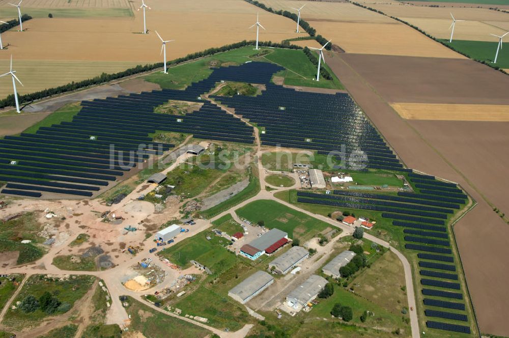 Luftbild Eckolstädt - Freifeld-Solarkraftwerk in Eckolstädt / Thüringen